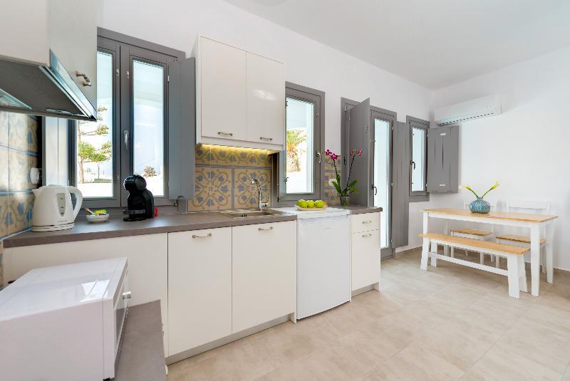 White Harmony Suites Μεγαλοχώρι Εξωτερικό φωτογραφία